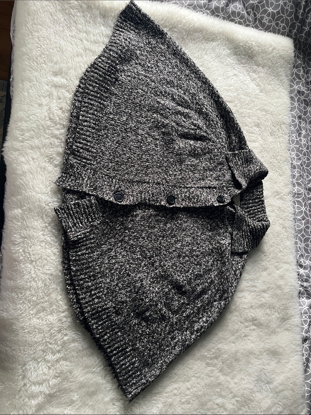 MICHAEL Michael Kors Black & Gray Marled Button-Front Knit Poncho Cape sweater